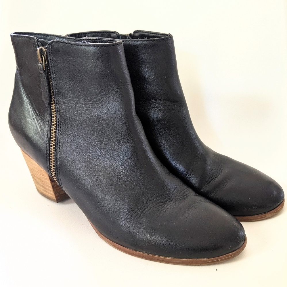 Crown Vintage ankle boots